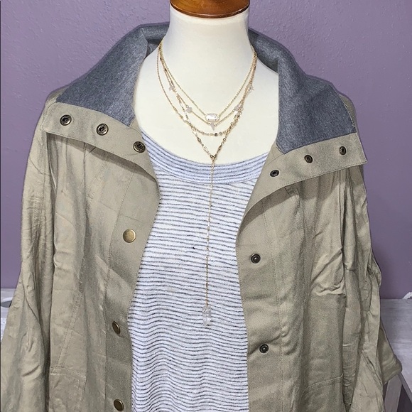 NWT Olive Button Utility Poncho Oversized Jacket - Picture 2 of 8